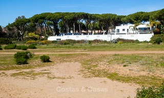 Villa moderne contemporaine en première ligne de plage à vendre à Marbella 5453 